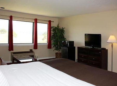 Shenandoah Inn, Major Credit Cards Required For Check In Plymouth ภายนอก รูปภาพ
